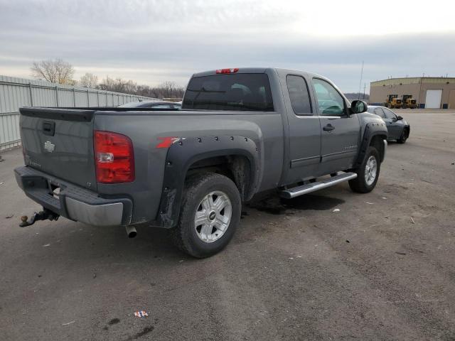 1GCRKSE37BZ436391 - 2011 CHEVROLET silverado K1500 LT GRAY photo 3