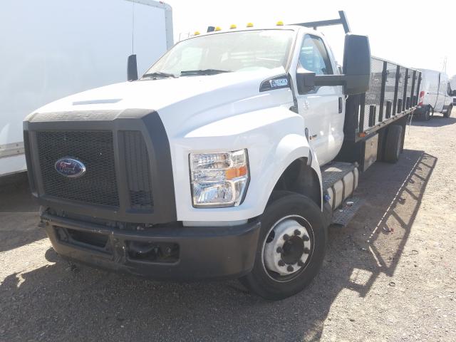 1FDNF6EE5JDF02567 - 2018 FORD F650 SUPER DUTY WHITE photo 2