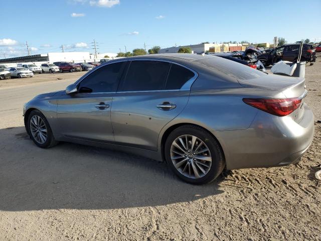 JN1EV7AR3JM610971 - 2018 INFINITI Q50 LUXE GRAY photo 2