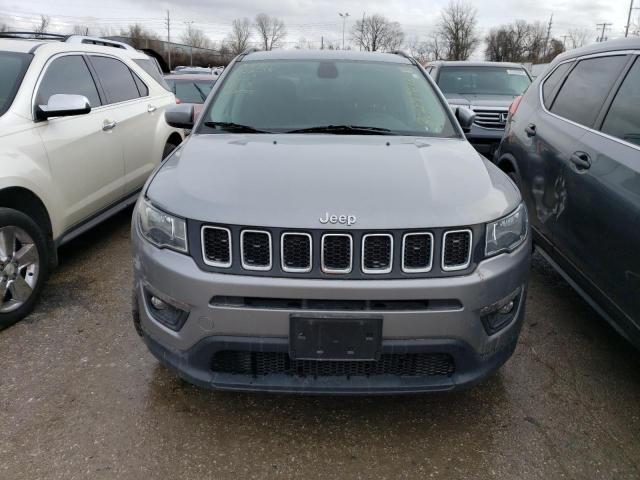 3C4NJCBB5KT736716 - 2019 JEEP COMPASS LATITUDE GRAY photo 5