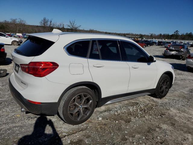 WBXHU7C5XK5N42562 - 2019 BMW X1 SDRIVE28I WHITE photo 3