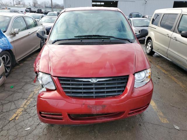 1A4GP45R96B651241 - 2006 CHRYSLER TOWN & COU RED photo 5