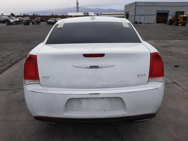 2C3CCAKG8JH250432 - 2018 CHRYSLER 300 LIMITED WHITE photo 6