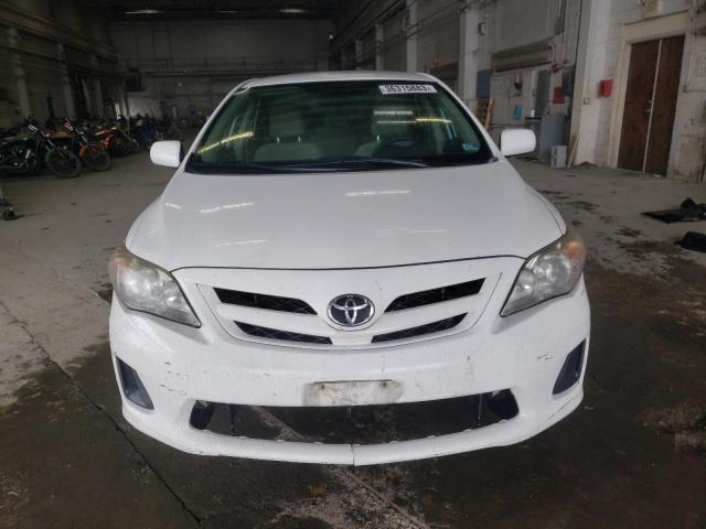 2T1BU4EE9BC753432 - 2011 TOYOTA COROLLA BASE WHITE photo 5