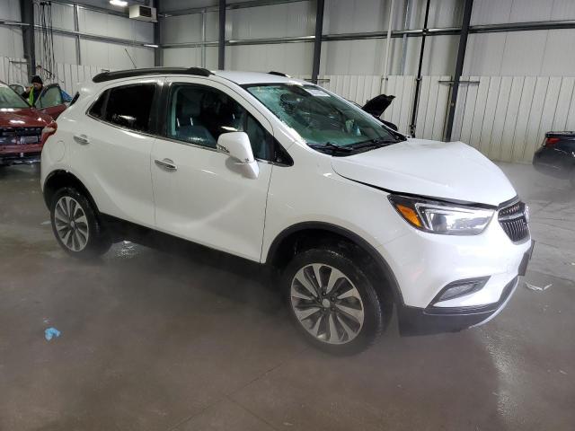 KL4CJBSB1JB548092 - 2018 BUICK ENCORE PREFERRED II WHITE photo 4