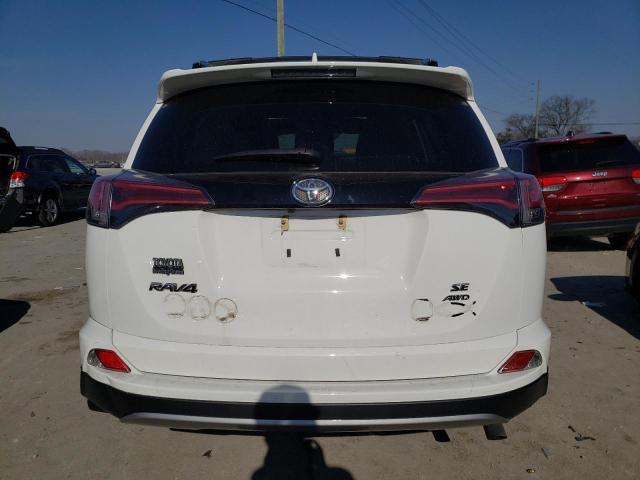 2T3JFREV6JW736725 - 2018 TOYOTA RAV4 SE WHITE photo 6