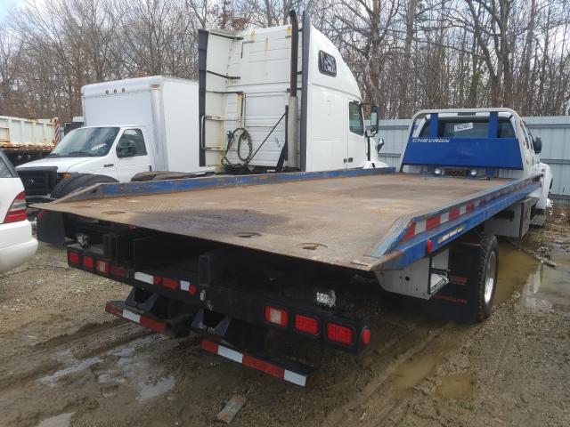 NJ1286E - 2010 FORD F650 SUPER WHITE photo 4