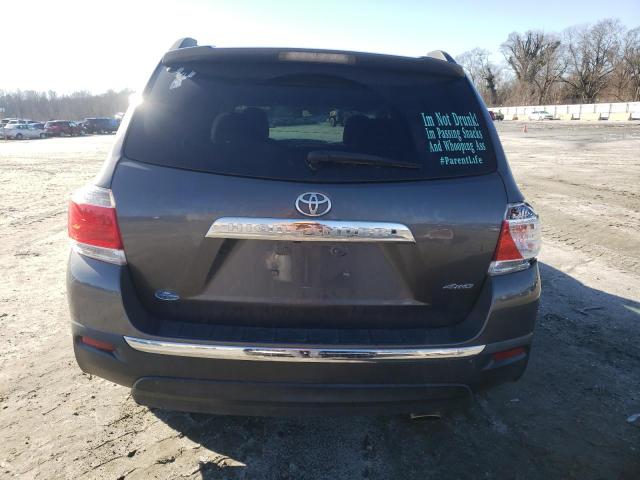 5TDBK3EH9DS200347 - 2013 TOYOTA HIGHLANDER BASE رمادي صورة 6