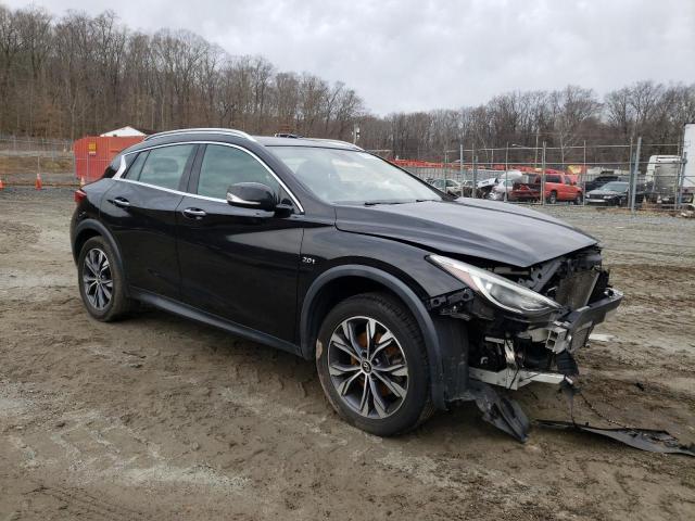 SJKCH5CR6HA035299 - 2017 INFINITI QX30 BASE BLACK photo 4