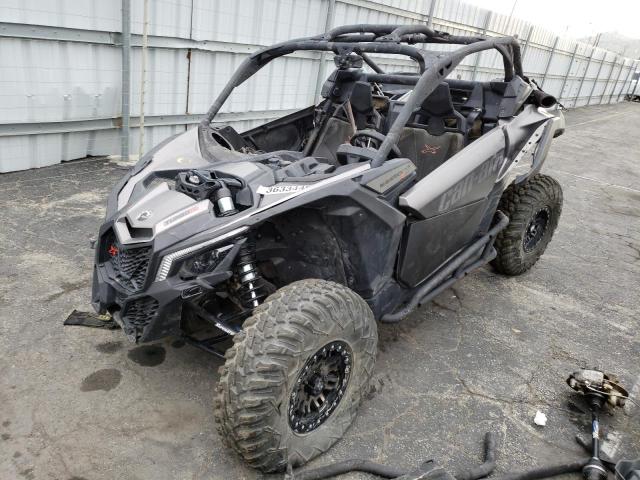 3JBVDAW41JK000886 - 2018 CAN-AM MAVERICK X DS TURBO R GRAY photo 2