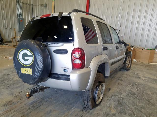 1J4GL38K35W688328 - 2005 JEEP LIBERTY RENEGADE  photo 4
