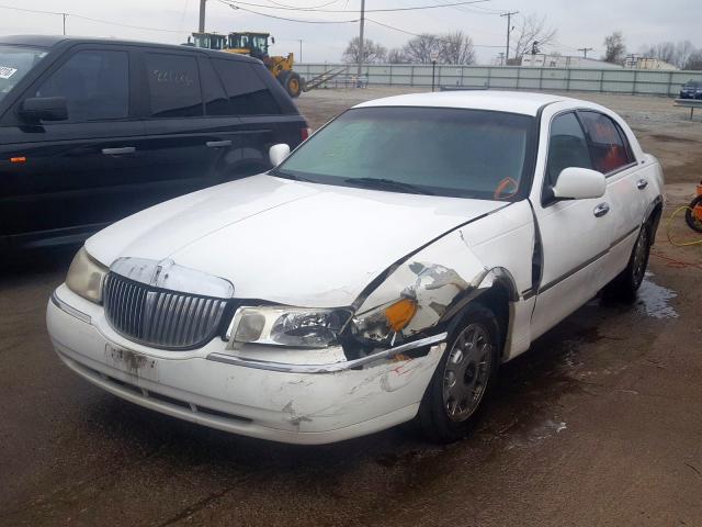 1LNFM81W3WY641844 - 1998 LINCOLN TOWN CAR EXECUTIVE  photo 2