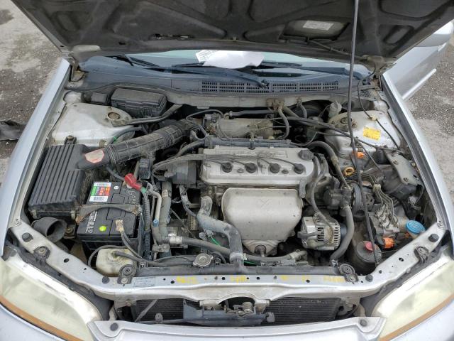 1HGCG65852A107926 - 2002 HONDA ACCORD EX SILVER photo 11