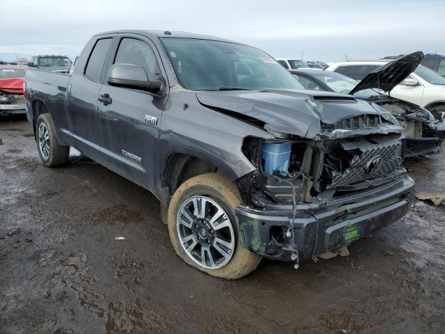 5TFUY5F17JX759471 - 2018 TOYOTA TUNDRA DOUBLE CAB SR/SR5 GRAY photo 4