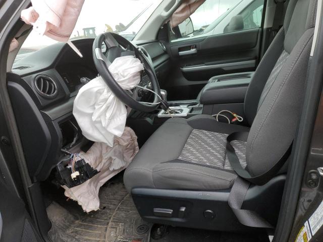 5TFUY5F17JX759471 - 2018 TOYOTA TUNDRA DOUBLE CAB SR/SR5 GRAY photo 7