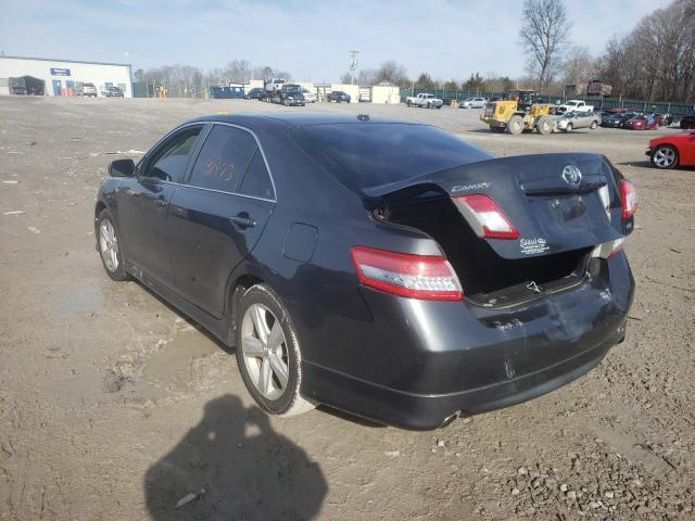 4T1BF3EK8AU079975 - 2010 TOYOTA COROLLA BASE GRAY photo 2