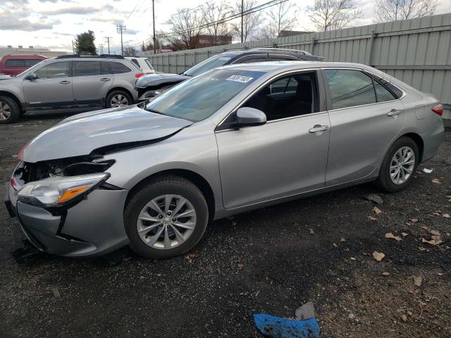 4T1BF1FK6HU375641 - 2017 TOYOTA CAMRY LE SILVER photo 1