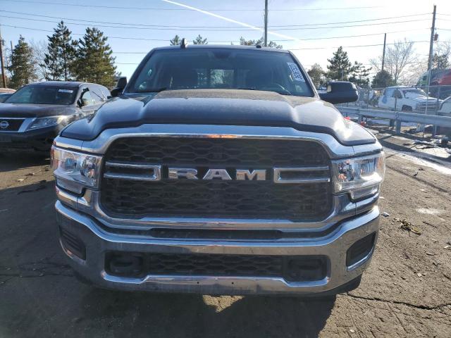 3C6UR5HL6LG281408 - 2020 RAM 2500 TRADESMAN შავი ფოტო 5