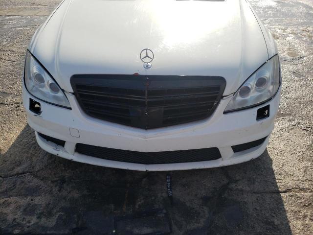 WDDNG71X57A136964 - 2007 MERCEDES-BENZ 108 550 WHITE photo 9