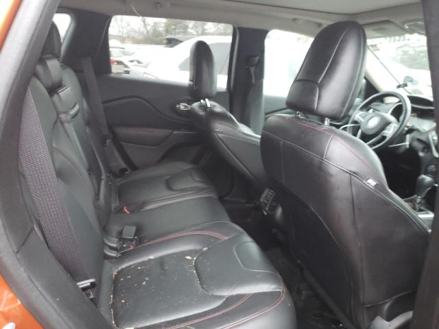 1C4PJMBS7GW124274 - 2016 JEEP CHEROKEE TRAILHAWK ნარინჯისფერი ფოტო 10