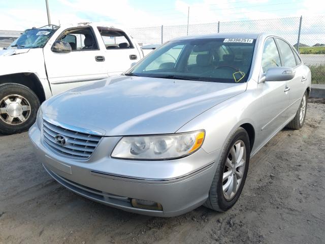 KMHFC46F38A319480 - 2008 HYUNDAI AZERA SE SILVER photo 2