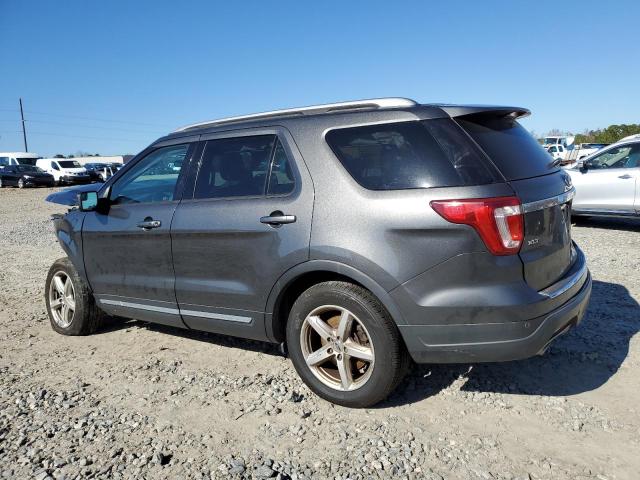 1FM5K7D87JGA62816 - 2018 FORD EXPLORER XLT GRAY photo 2