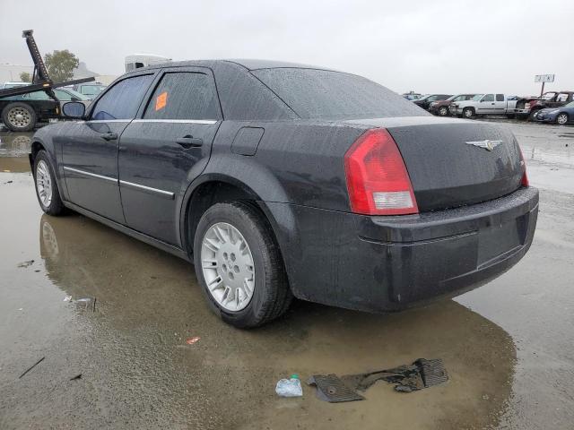 2C3KA43R17H877470 - 2007 CHRYSLER 300 BLACK photo 2