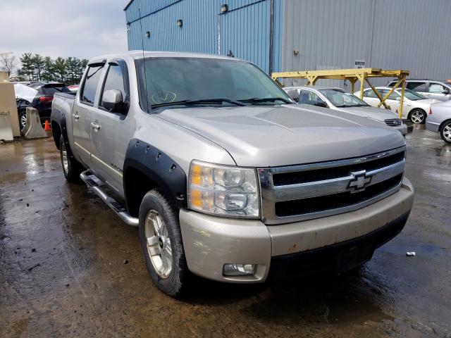 2GCEK133371707202 - 2007 CHEVROLET SILVERADO K1500 CREW CAB  photo 1