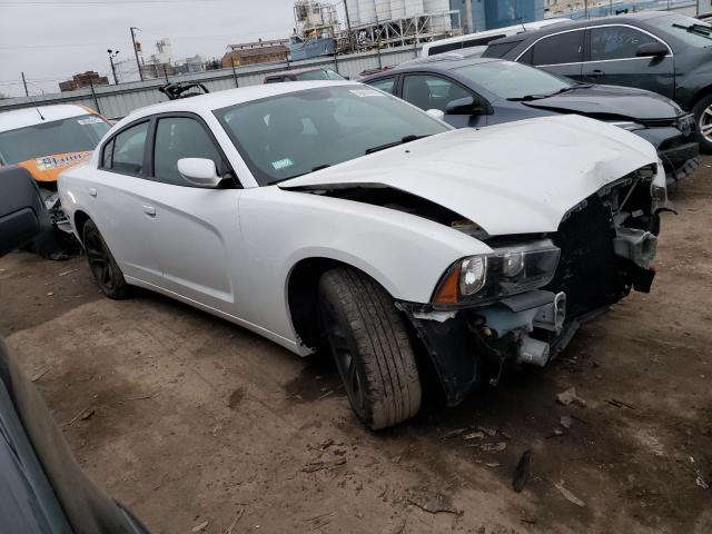 2C3CDXHG2EH339314 - 2014 DODGE CHARGER SXT WHITE photo 4