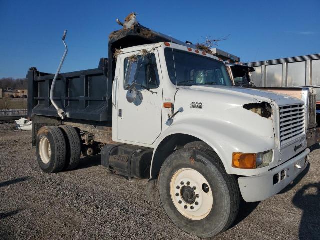 1HTSDAAN8WH503088 - 1998 INTERNATIONAL 4000 4900 WHITE photo 1