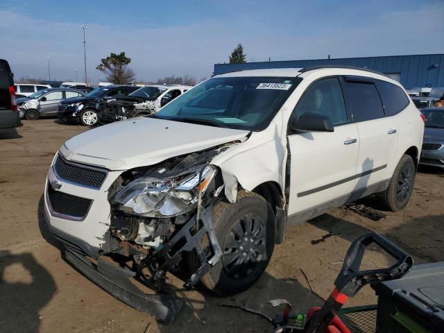 1GNKRFED8BJ219581 - 2011 CHEVROLET TRAVERSE LS WHITE photo 1