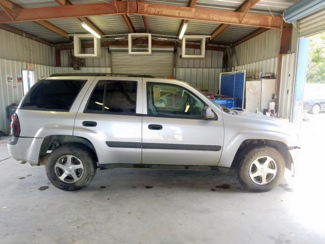 1GNDS13S952237619 - 2005 CHEVROLET TRAILBLAZER LS  photo 9