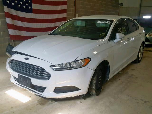 3FA6P0H7XGR207647 - 2016 FORD FUSION SE WHITE photo 2