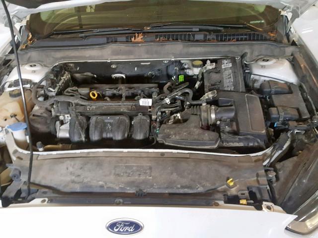 3FA6P0H7XGR207647 - 2016 FORD FUSION SE WHITE photo 7