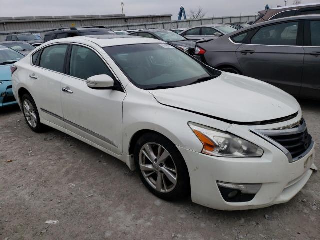 1N4AL3AP9FN356991 - 2015 NISSAN ALTIMA 2.5 WHITE photo 4