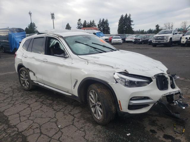 5UXTR9C51JLD71331 - 2018 BMW X3 XDRIVE30I WHITE photo 4