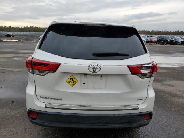 5TDBZRFH4KS949356 - 2019 TOYOTA HIGHLANDER LE WHITE photo 6