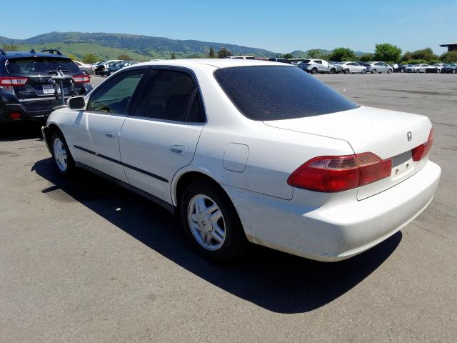 1HGCG5647WA162681 - 1998 HONDA ACCORD LX  photo 3