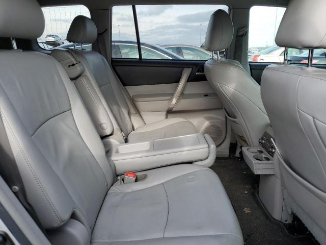 5TDBK3EH4BS072323 - 2011 TOYOTA HIGHLANDER BASE فضي صورة 11