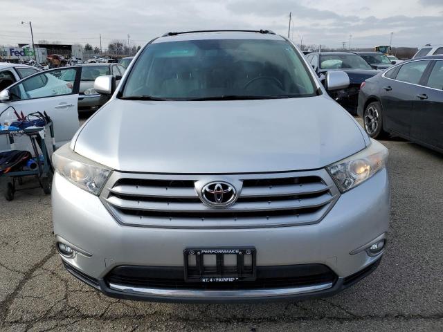 5TDBK3EH4BS072323 - 2011 TOYOTA HIGHLANDER BASE فضي صورة 5