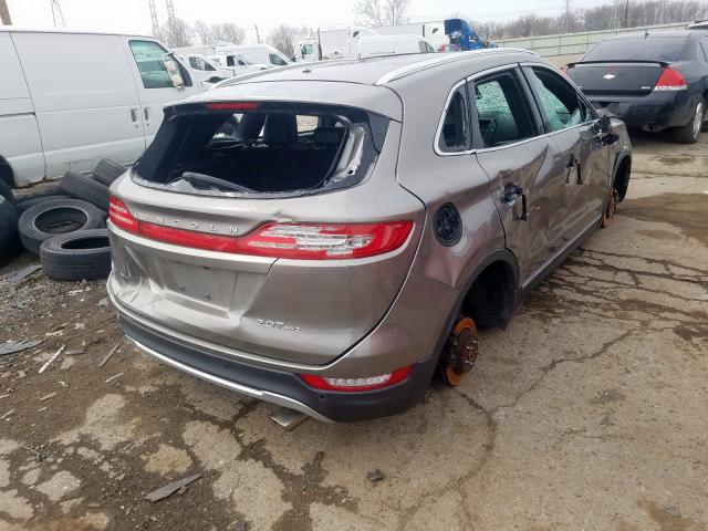 5LMCJ3D97HUL04976 - 2017 LINCOLN MKC RESERVE  photo 4