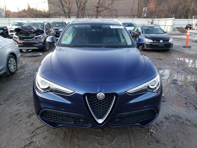 ZASFAKBN0J7B84237 - 2018 ALFA ROMEO STELVIO TI BLUE photo 5