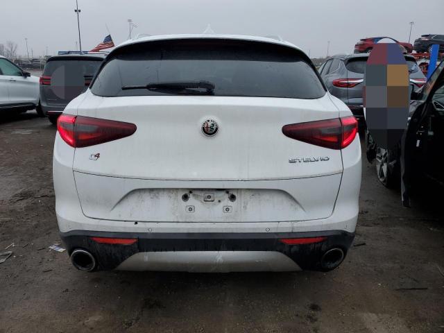 ZASFAKAN6J7B85684 - 2018 ALFA ROMEO STELVIO WHITE photo 6