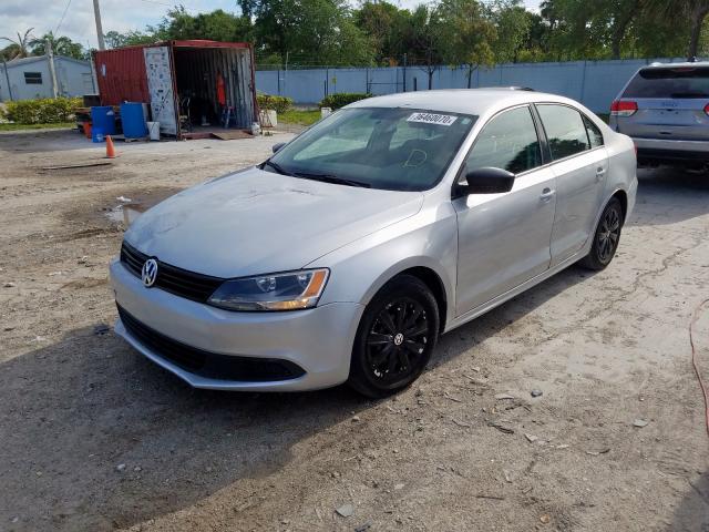 3VW2K7AJ4CM409247 - 2012 VOLKSWAGEN JETTA BASE  ფოტო 2