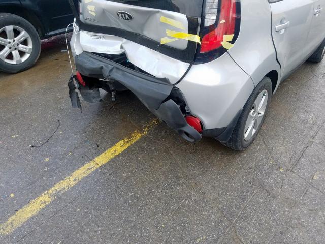 KNDJN2A25G7864707 - 2016 KIA SOUL  photo 9