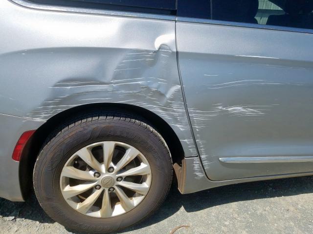 2C4RC1BG0KR548278 - 2019 CHRYSLER PACIFICA TOURING L  photo 9