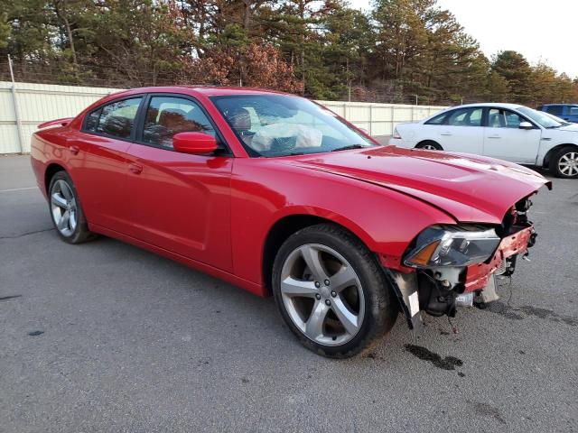 2C3CDXHG1CH135682 - 2012 DODGE CHARGER SXT RED photo 4