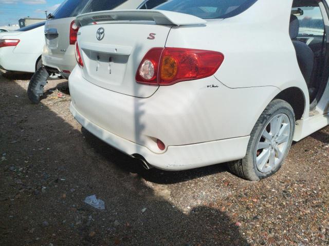 1NXBU4EE5AZ263678 - 2010 TOYOTA COROLLA BASE WHITE photo 13