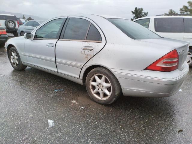 WDBRF84J53F384235 - 2003 MERCEDES-BENZ C 320 4MATIC SILVER photo 2