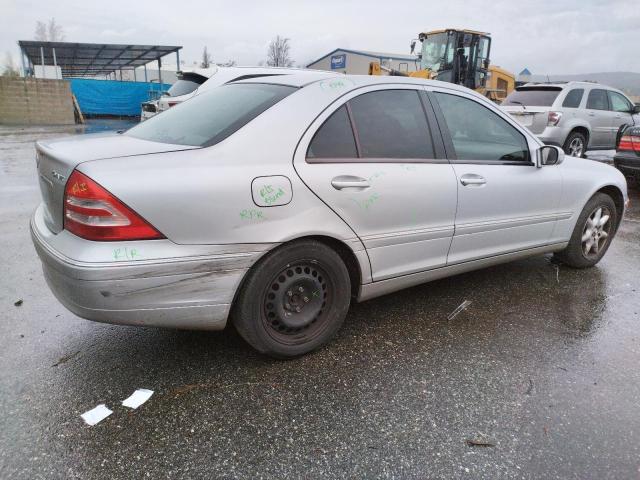 WDBRF84J53F384235 - 2003 MERCEDES-BENZ C 320 4MATIC SILVER photo 3